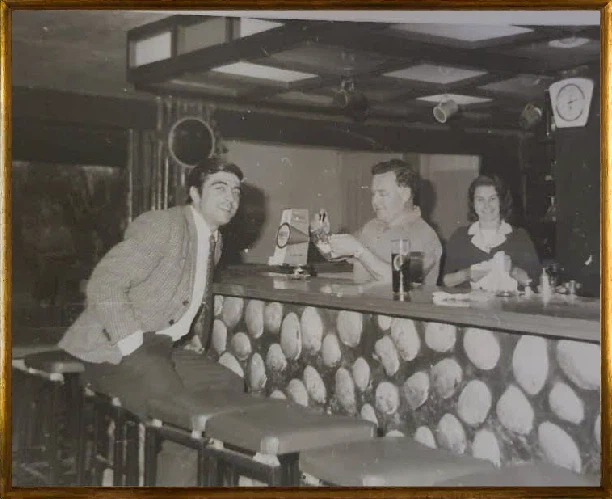 Imagen de Mr. Conway en el primitivo Flamingo English Bar.